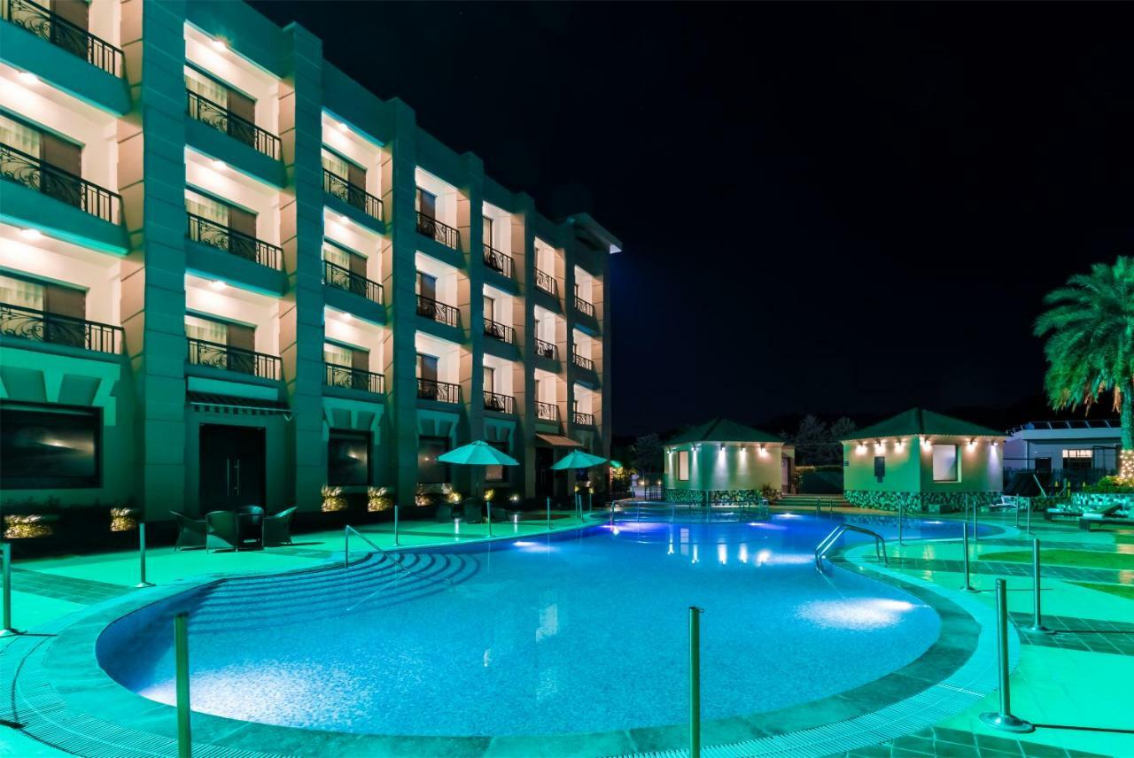 Golden Tulip Chandigarh, Panchkula Luaran gambar